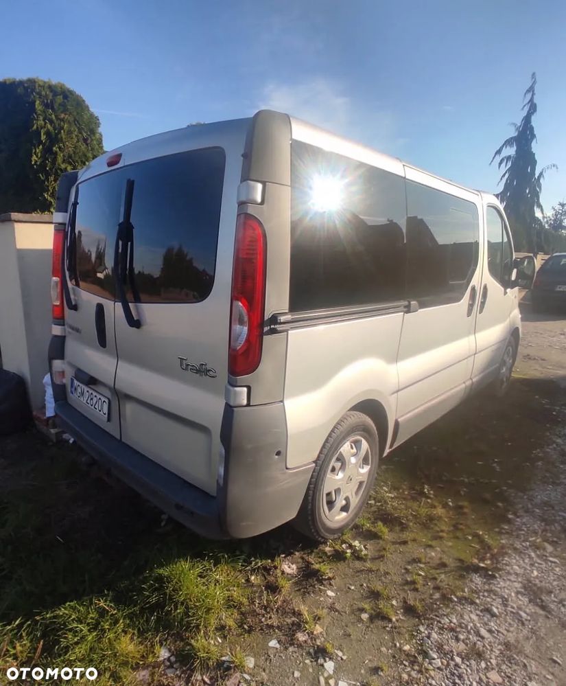 Renault Trafic - 2