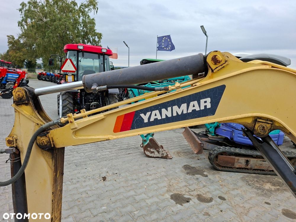 Yanmar B-22 - 22