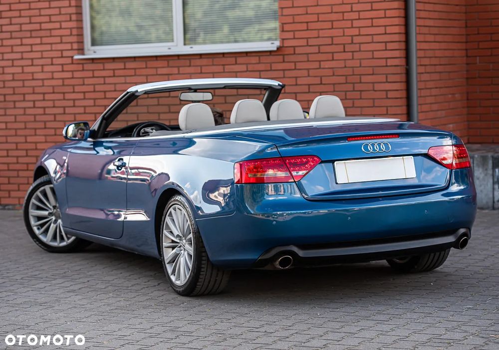 Audi A5 Cabrio 3.2 FSI quattro S tronic - 9