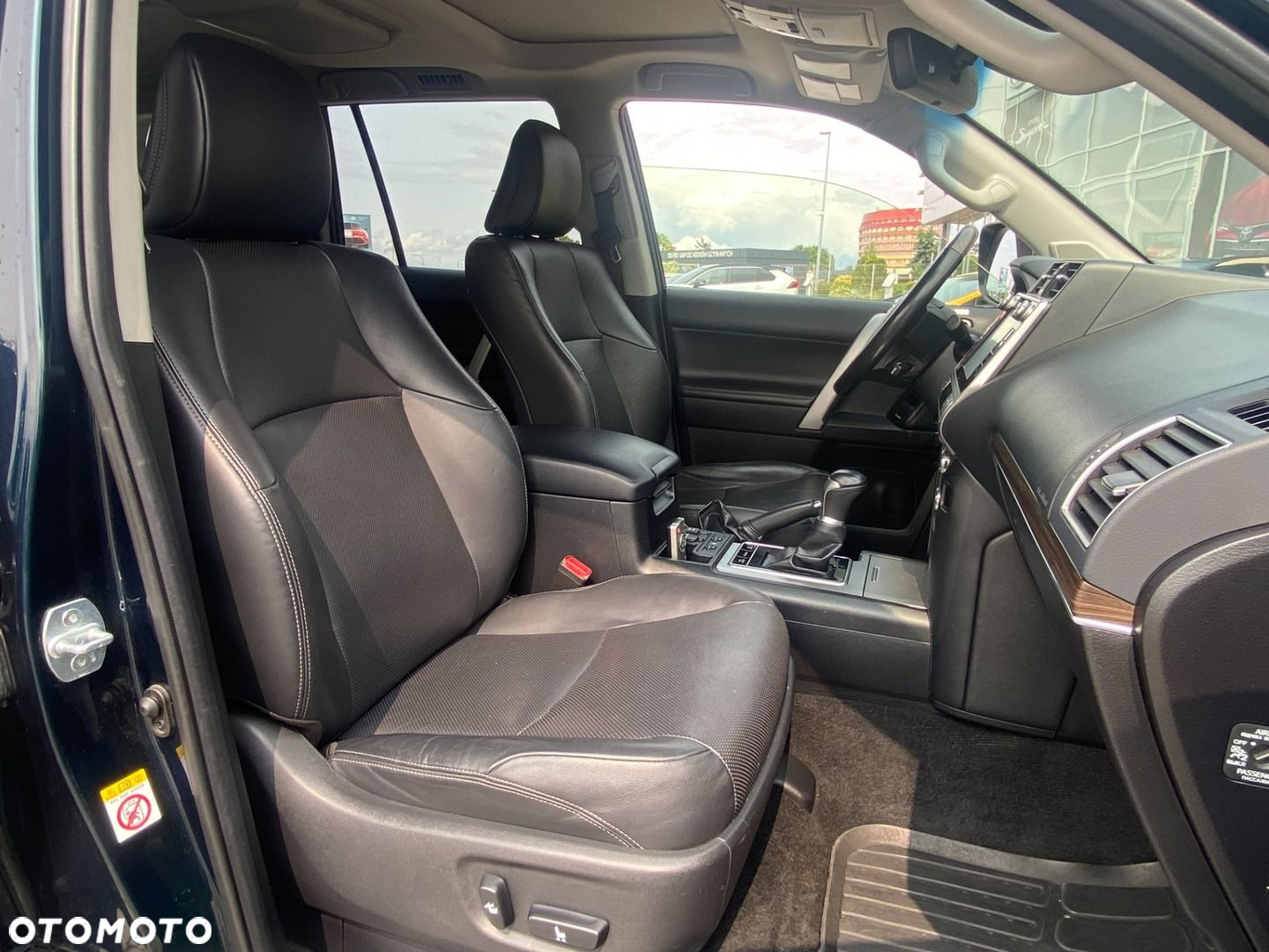 Toyota Land Cruiser LC 2.8 D-4D Executive - 12