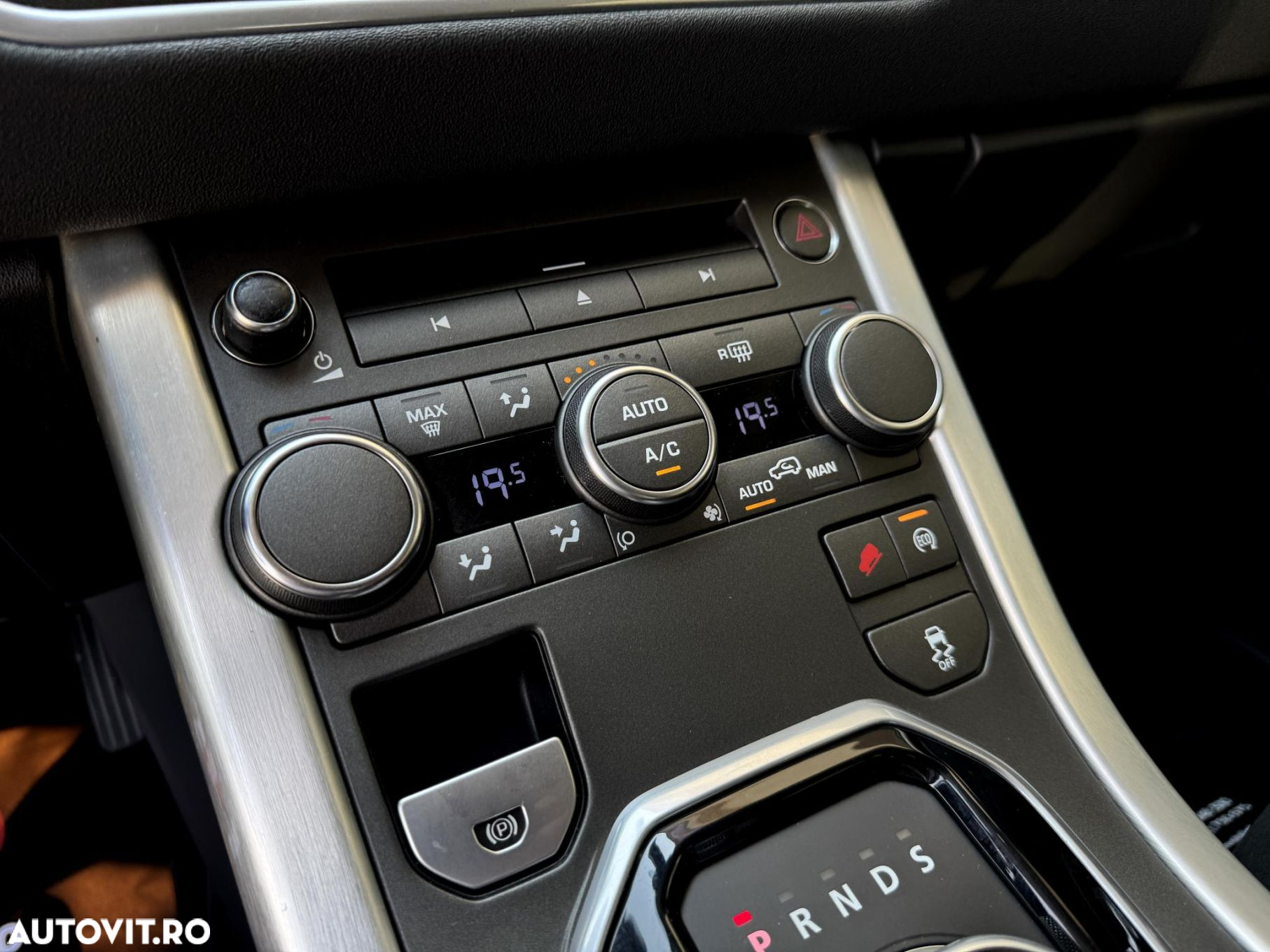 Land Rover Range Rover Evoque - 11