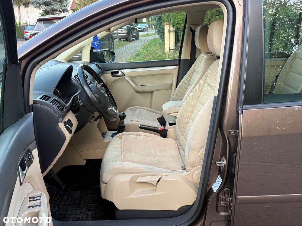 Volkswagen Touran 1.6 TDI DPF Cross - 10