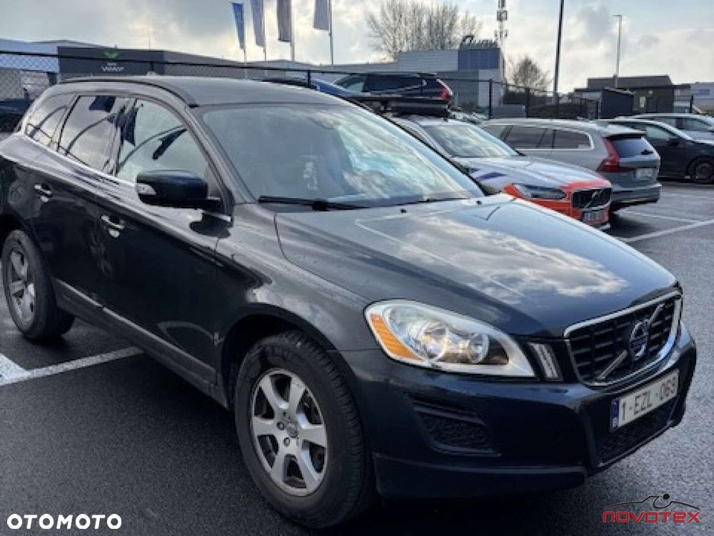 Volvo XC 60 D3 Momentum - 3