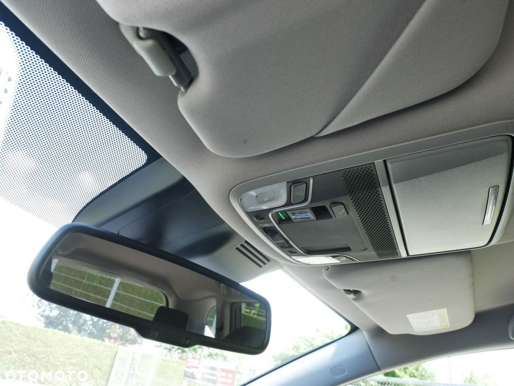 Honda CR-V 2.0 i-MMD HEV Elegance AWD CVT - 28