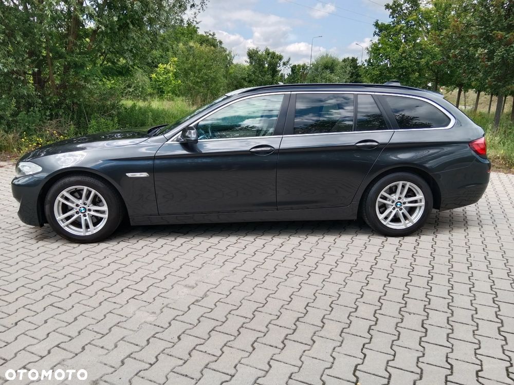 BMW Seria 5 520d - 38