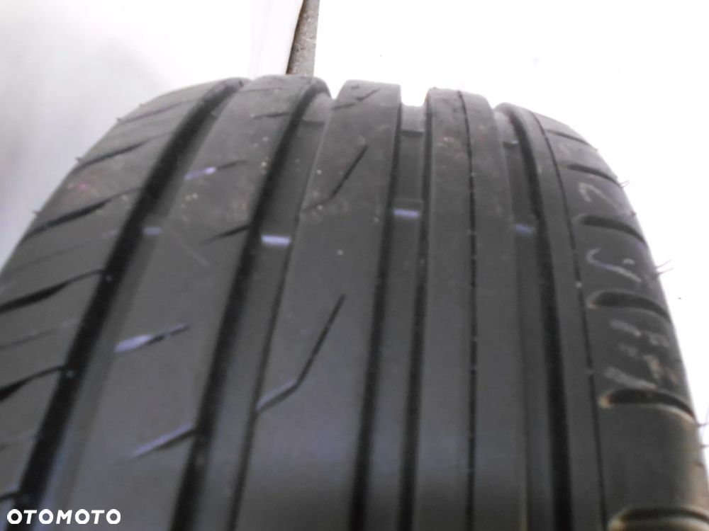 OPONA POJEDYNKA 195/65R15 TOYO PROXES CF2 DOT 5022 9MM - 2