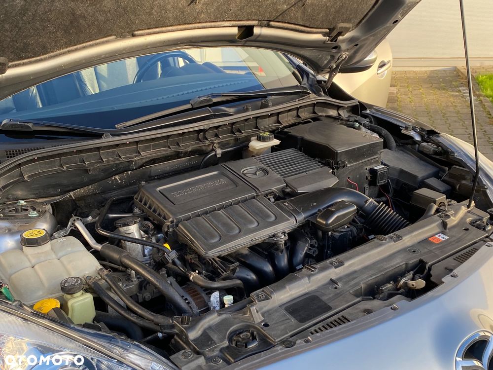 Mazda 3 1.6 Exclusive + - 18