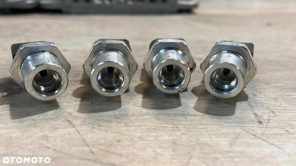 Czujnik ciśnienia klimatyzacji VOLKSWAGEN OE 4H0959126B - 3