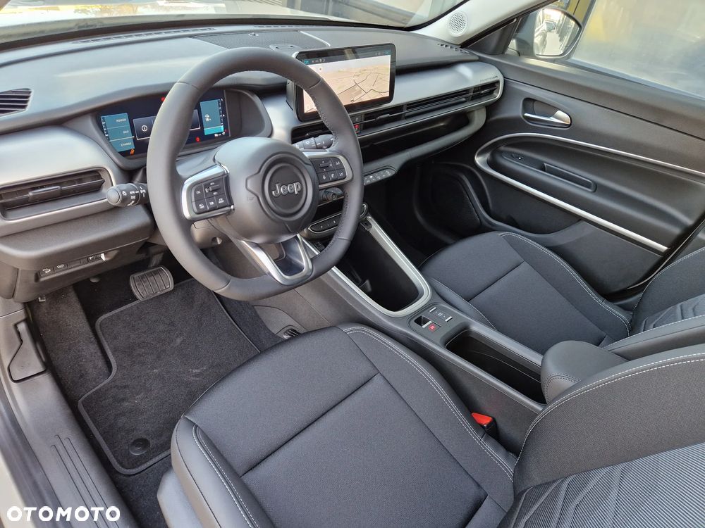 Jeep Avenger 54kWh Summit - 13