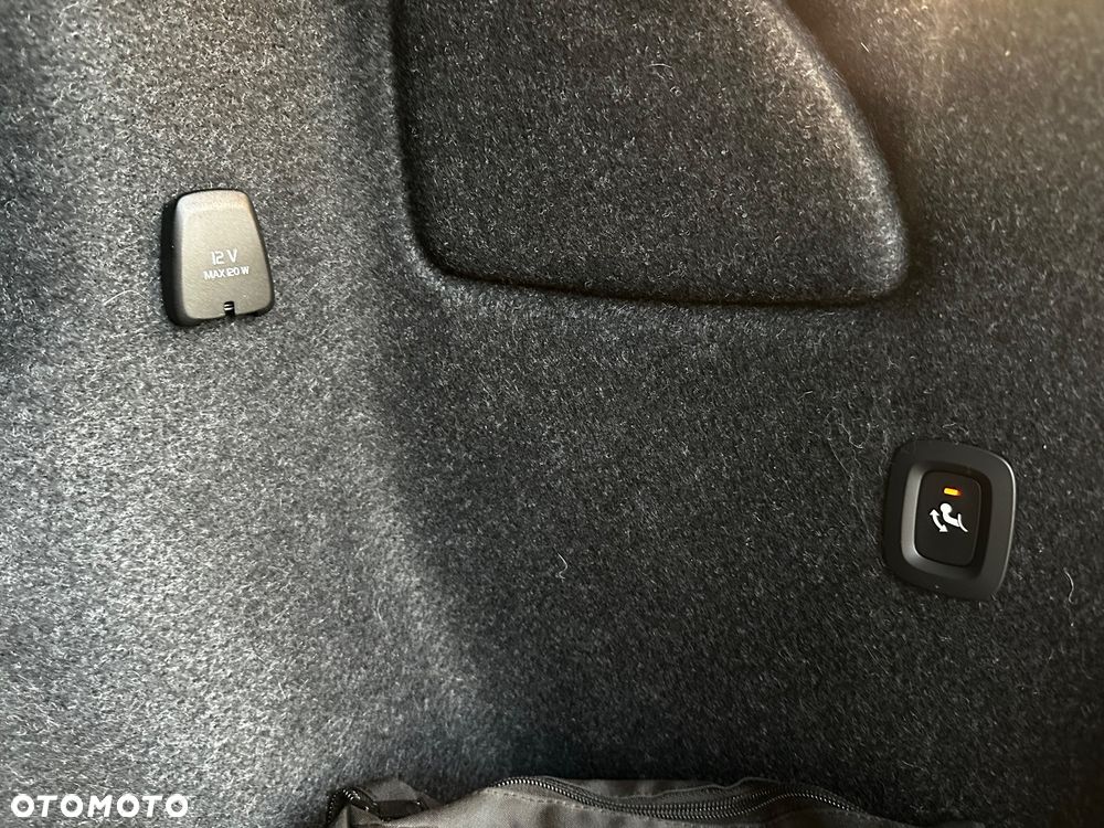 Volvo XC 40 T2 Plus Bright - 23