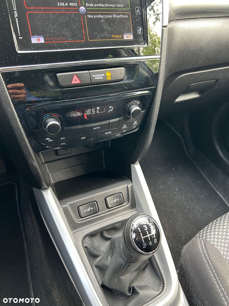 Suzuki Vitara 1.6 Premium 2WD - 22