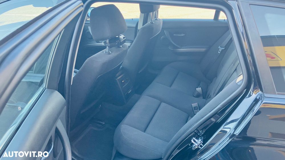 BMW Seria 3 318d DPF - 8