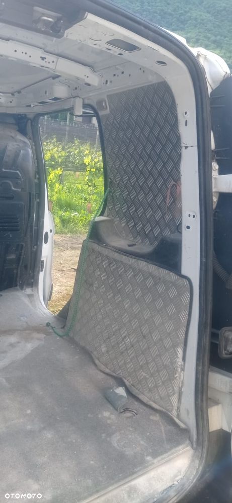 Ford Transit connect - 10