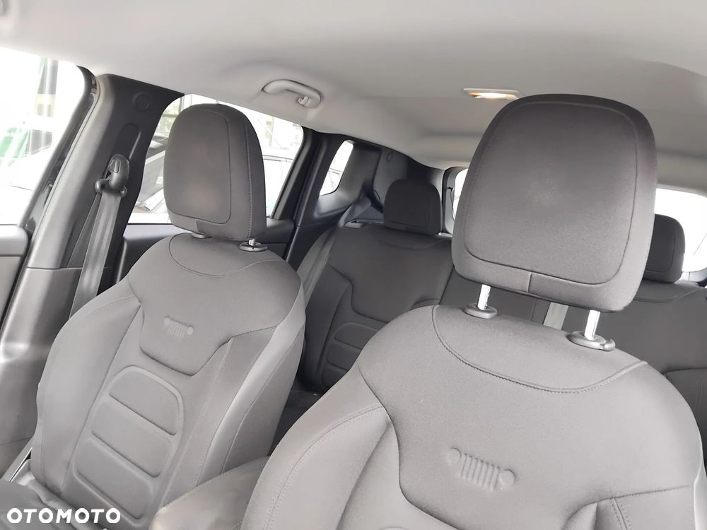 Jeep Renegade 1.4 MultiAir Limited FWD S&S - 22