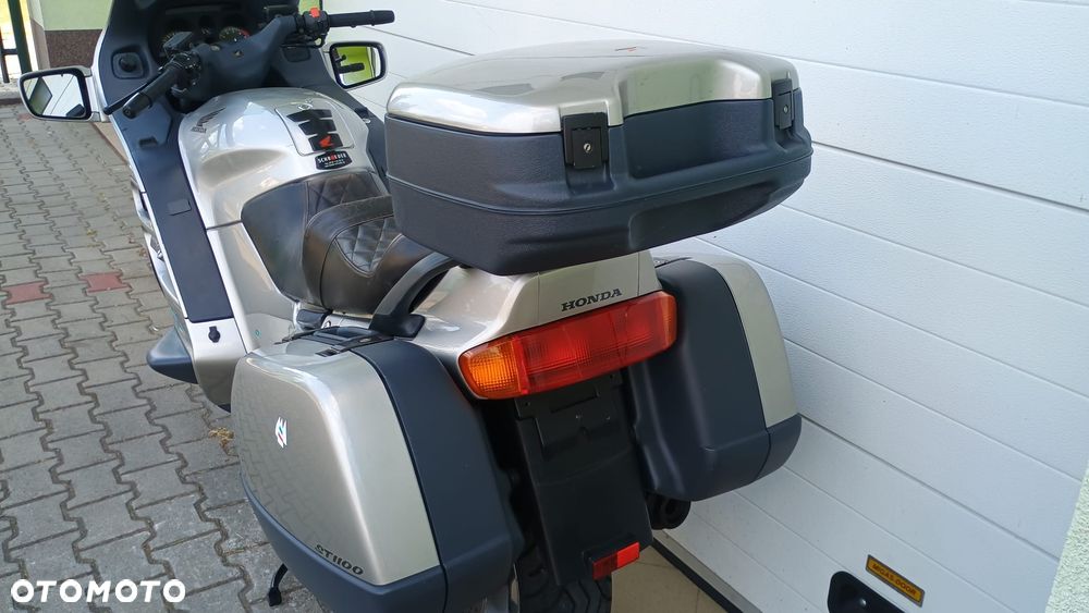 Honda ST - 19