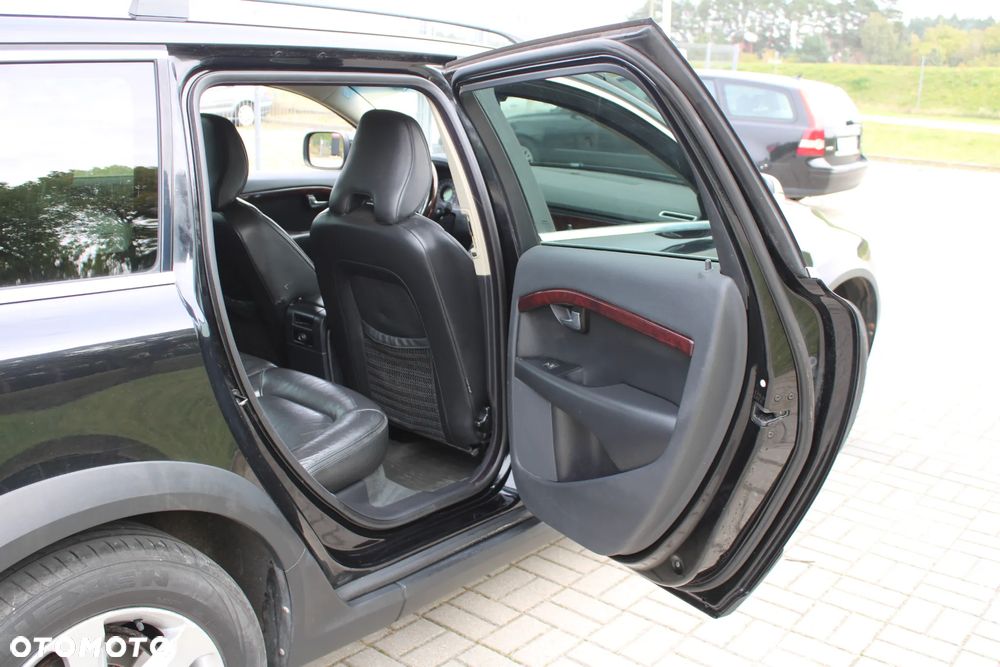Volvo XC 70 D5 AWD Summum - 28