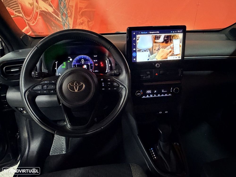 Toyota Yaris Cross 1.5 HDF Premier Edition - 10