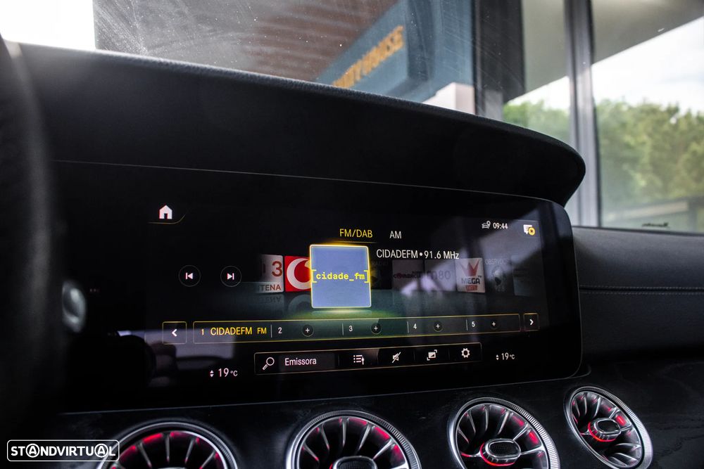 Mercedes-Benz E 220 d AMG Line Aut. - 43