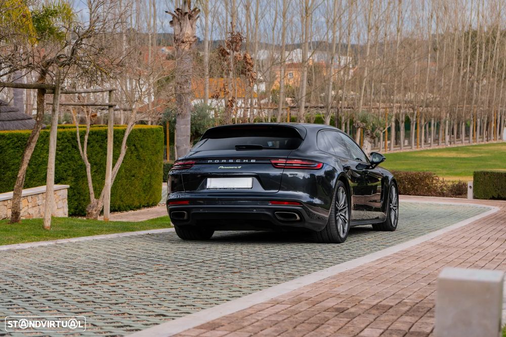 Porsche Panamera Sport Turismo 4 E-Hybrid - 21