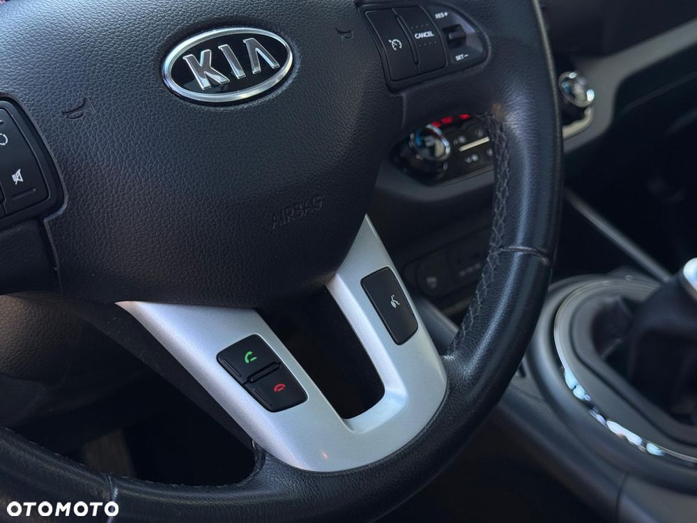 Kia Sportage 2.0 CRDI 184 4WD Fifa World Cup Edition - 33