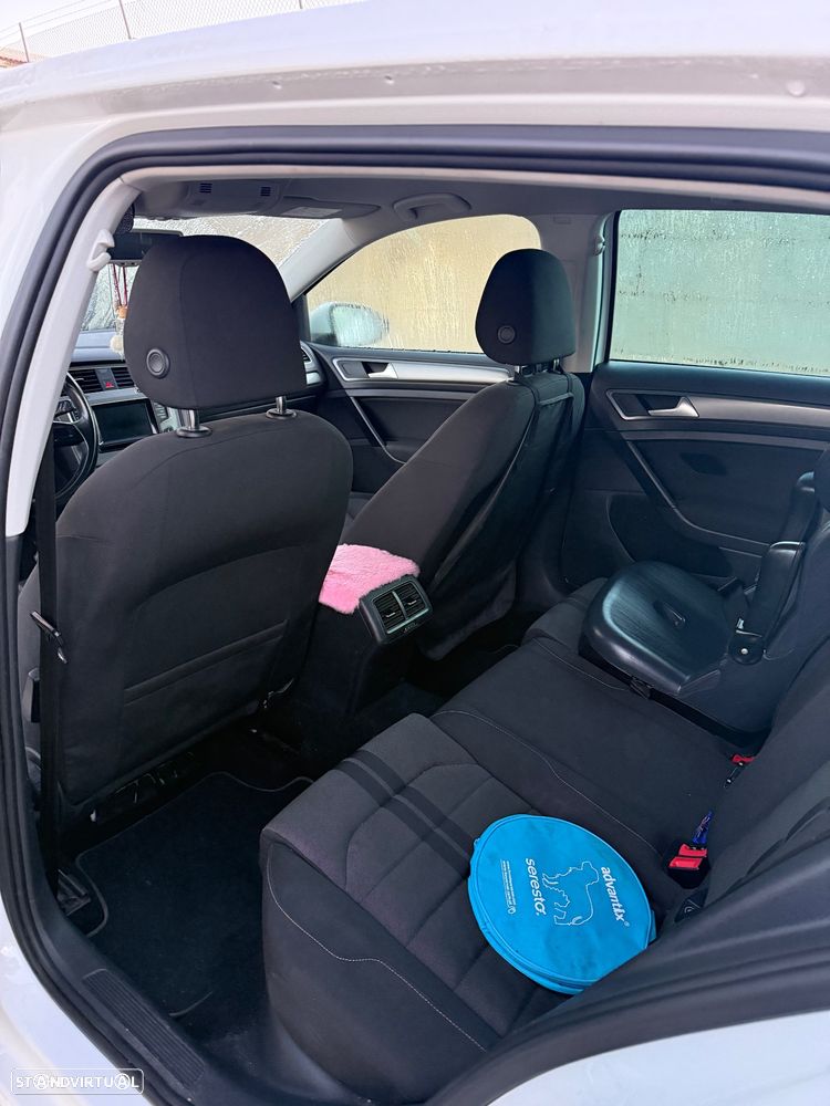 VW Golf 1.6 TDI 4Motion BlueMotion Comfortline - 4