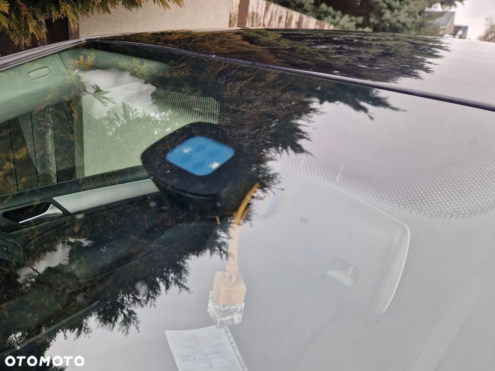 Volkswagen Golf 1.6 TDI BlueMot Trendline DSG - 24