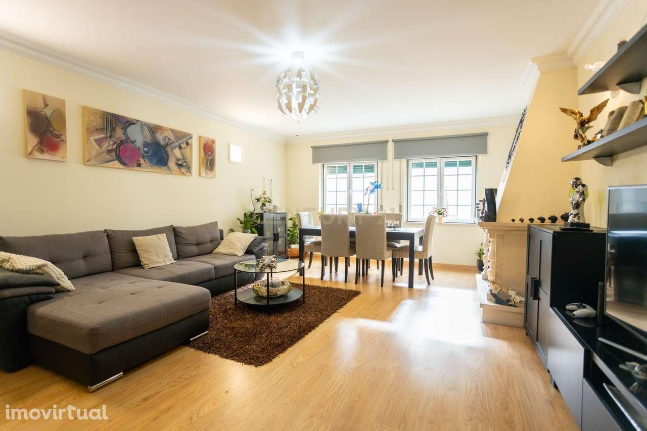 VISITAS SUSPENSAS - T2 com Terraço (95m2) e Piscina em Venda do Pinhei - Grande imagem: 4/41