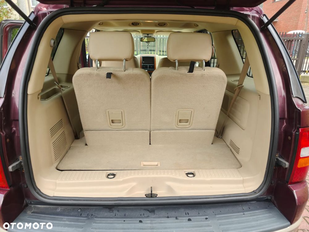 Ford Explorer 4.6 4WD - 28