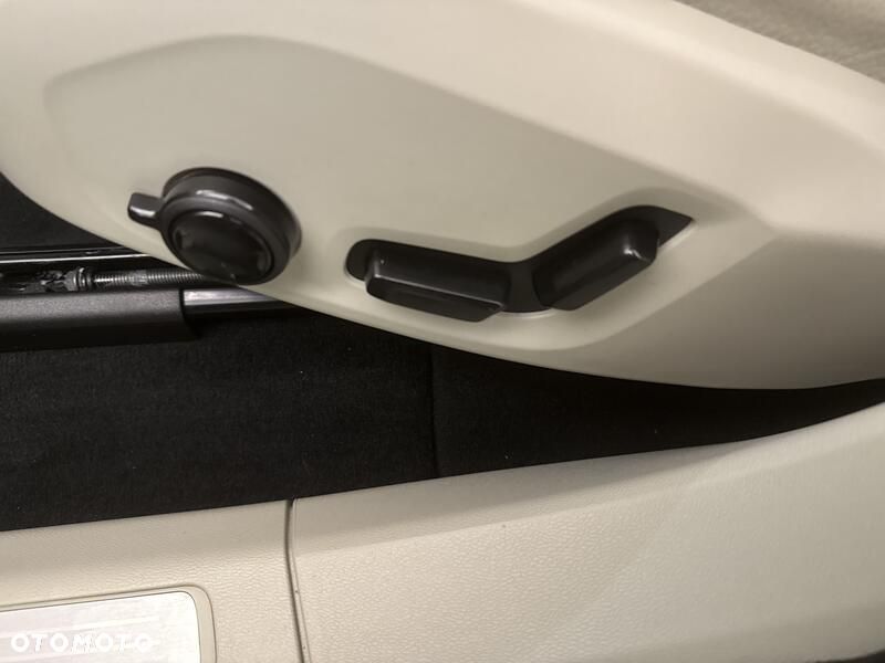 Volvo XC 60 B4 B Plus Bright - 17