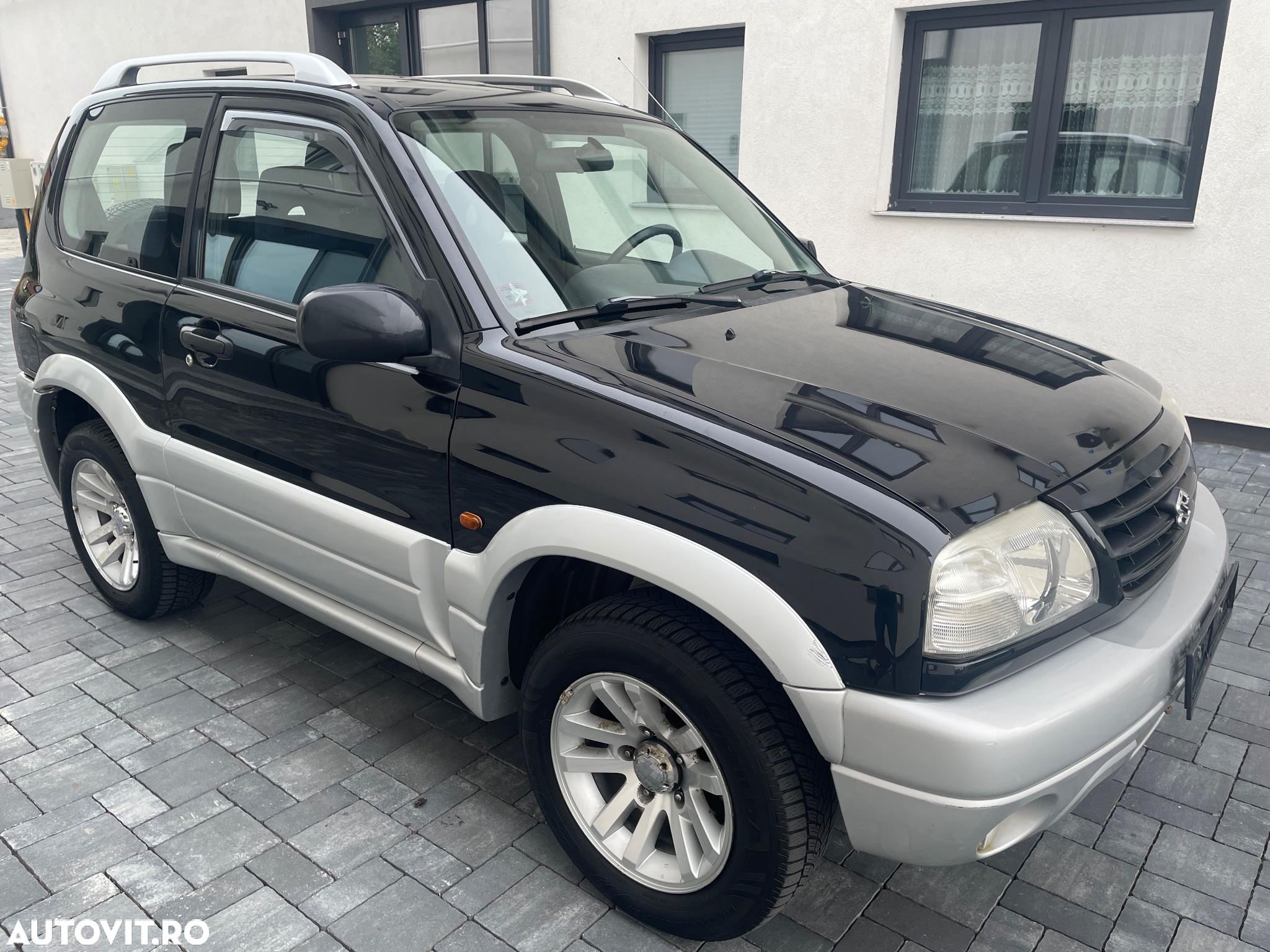 Suzuki Grand Vitara 1.6 Club - 3