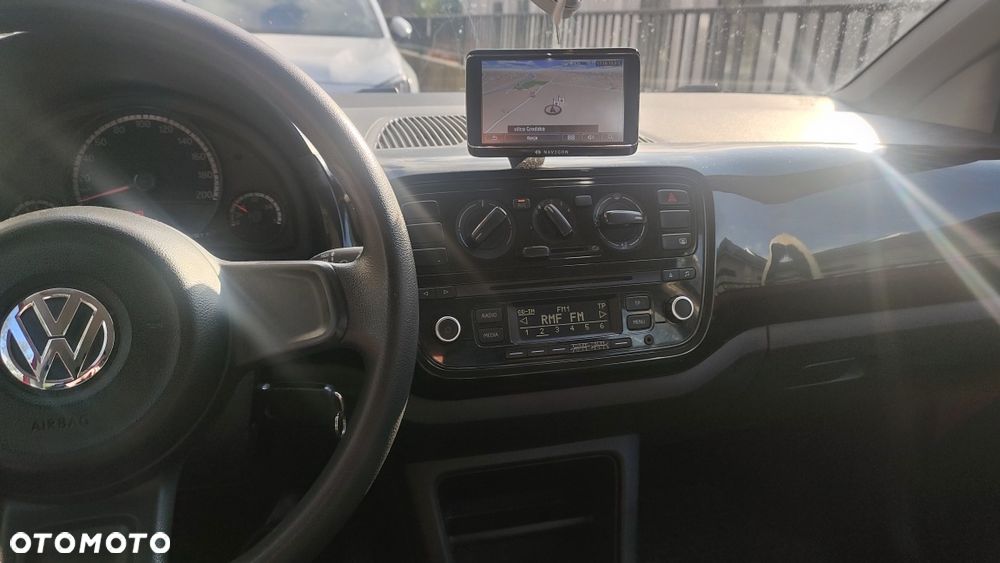 Volkswagen up! - 8