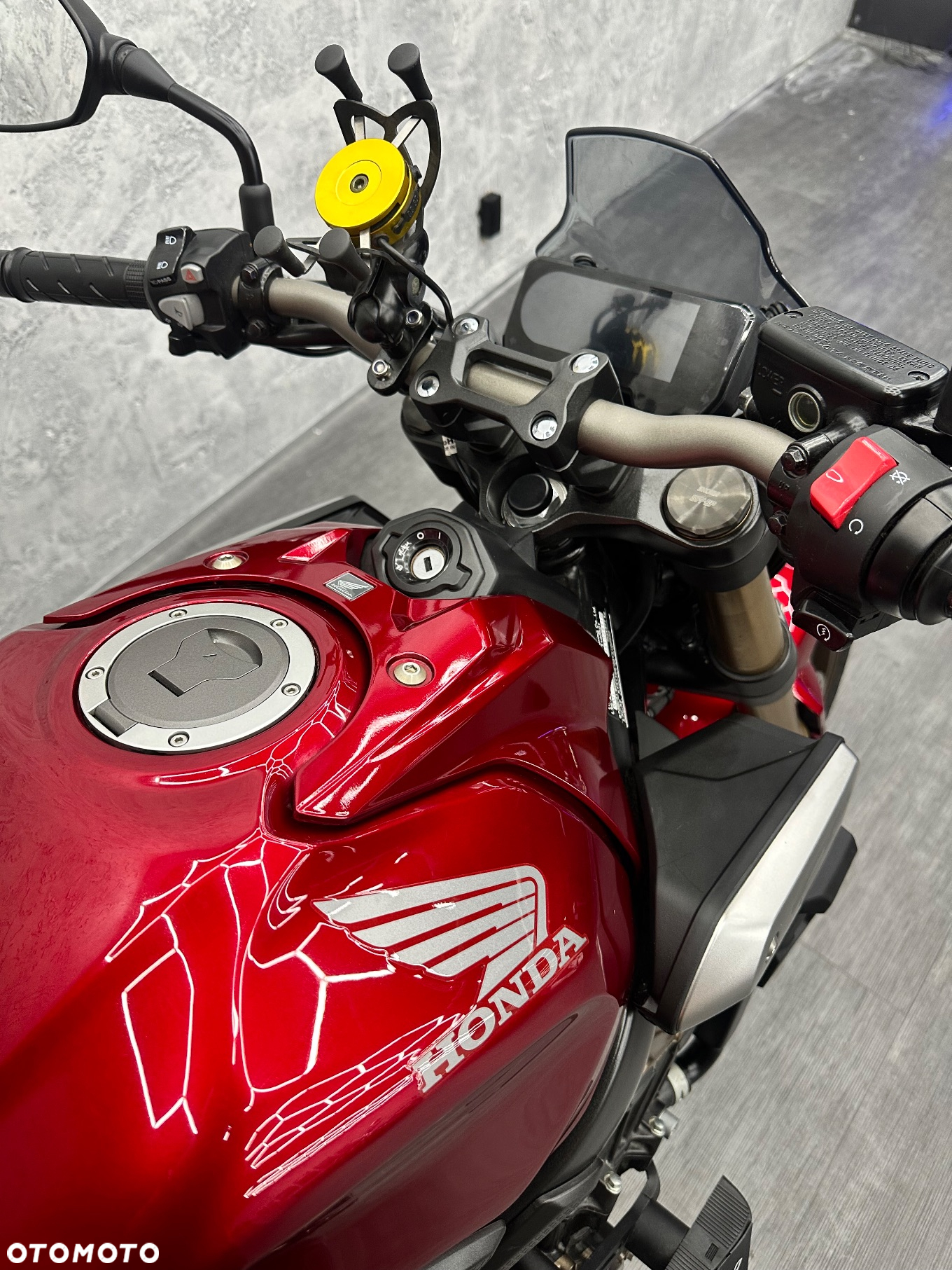 Honda CB - 23