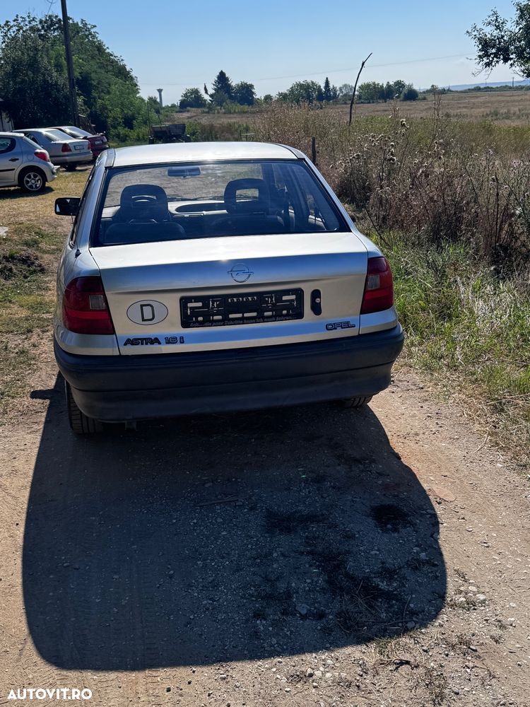 Opel Astra - 5