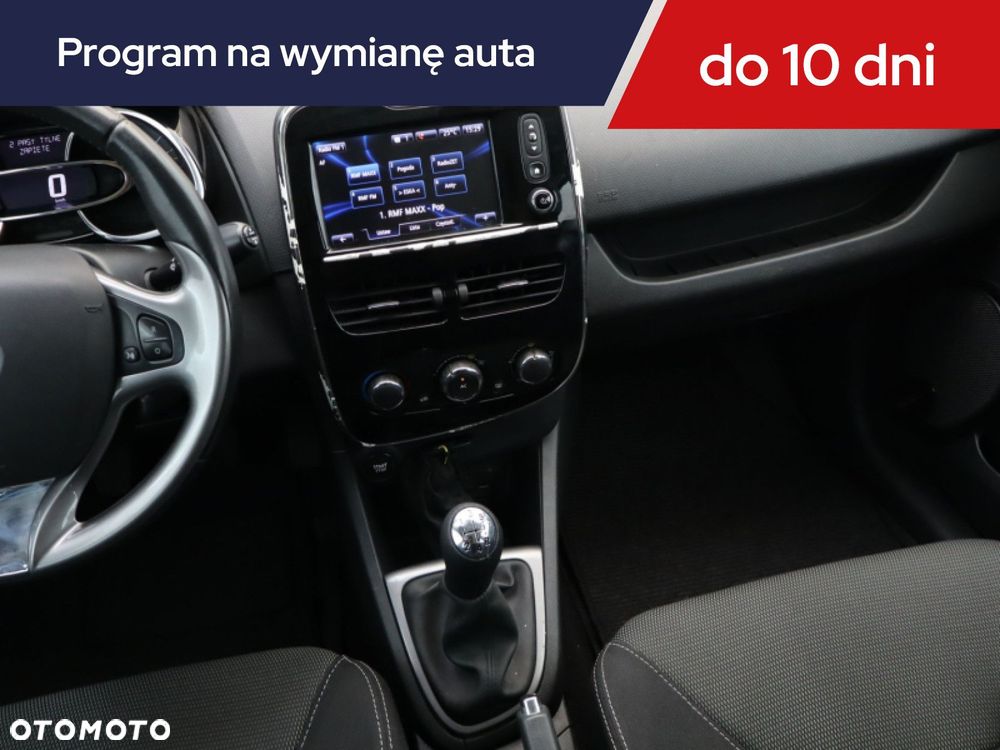 Renault Clio - 10