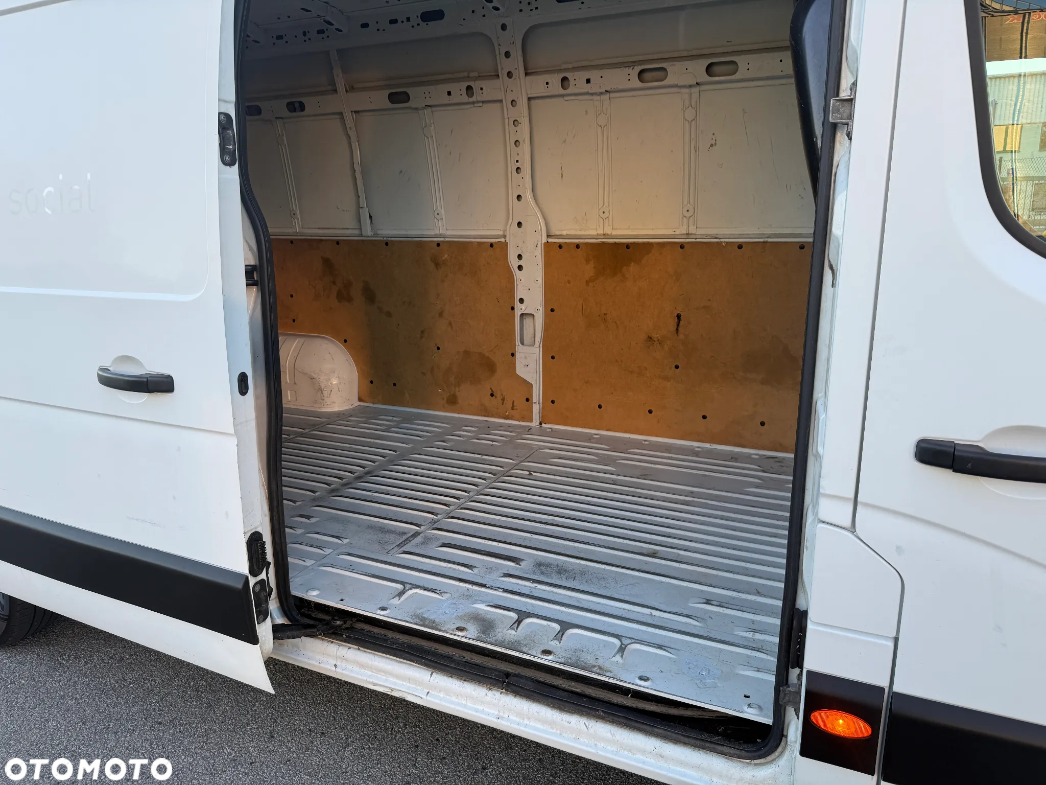 Opel Movano - 10
