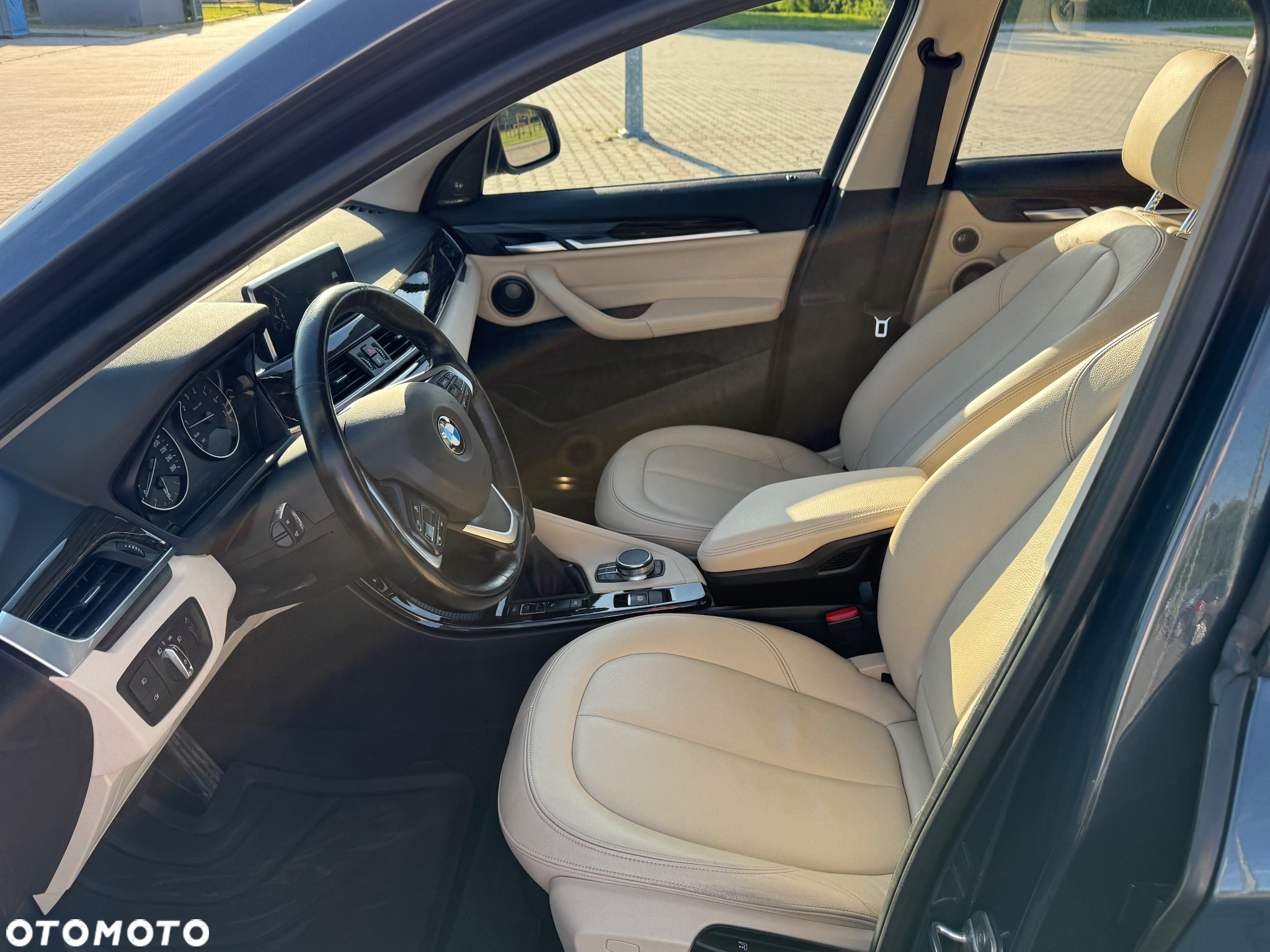 BMW X1 xDrive20i xLine - 14