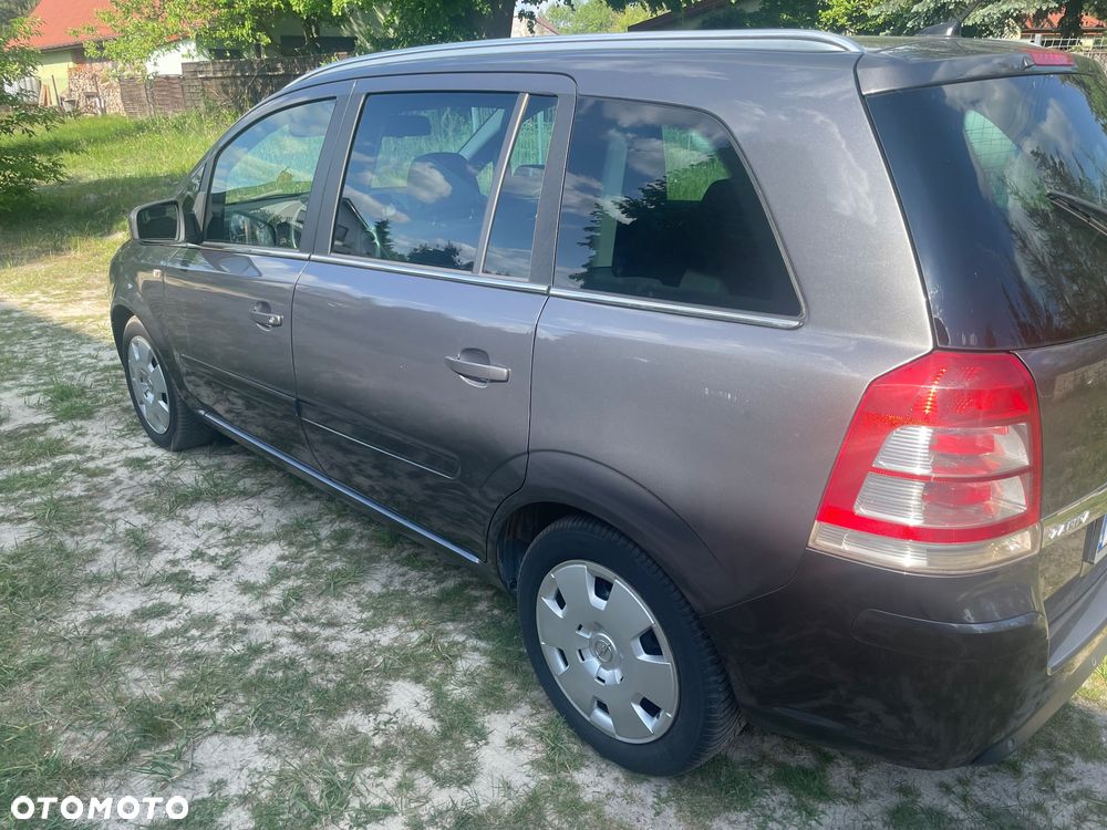 Opel Zafira 2012 photo 3