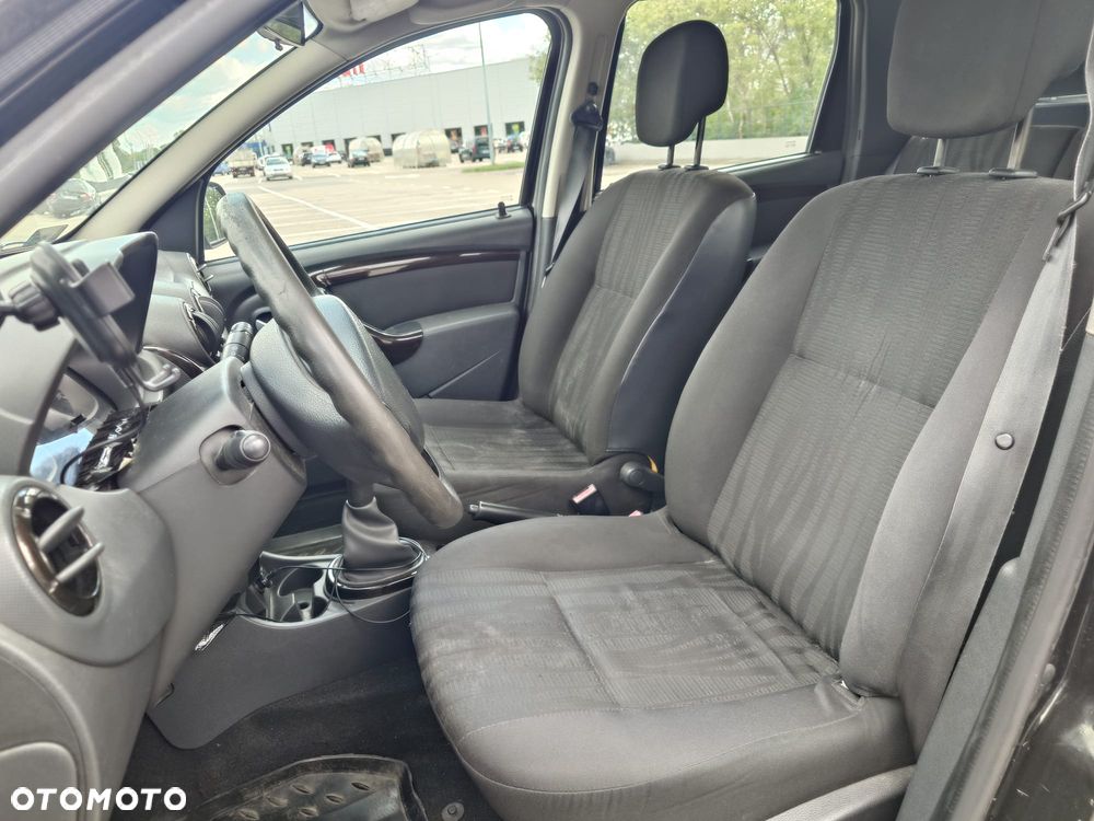 Dacia Duster 1.6 - 6