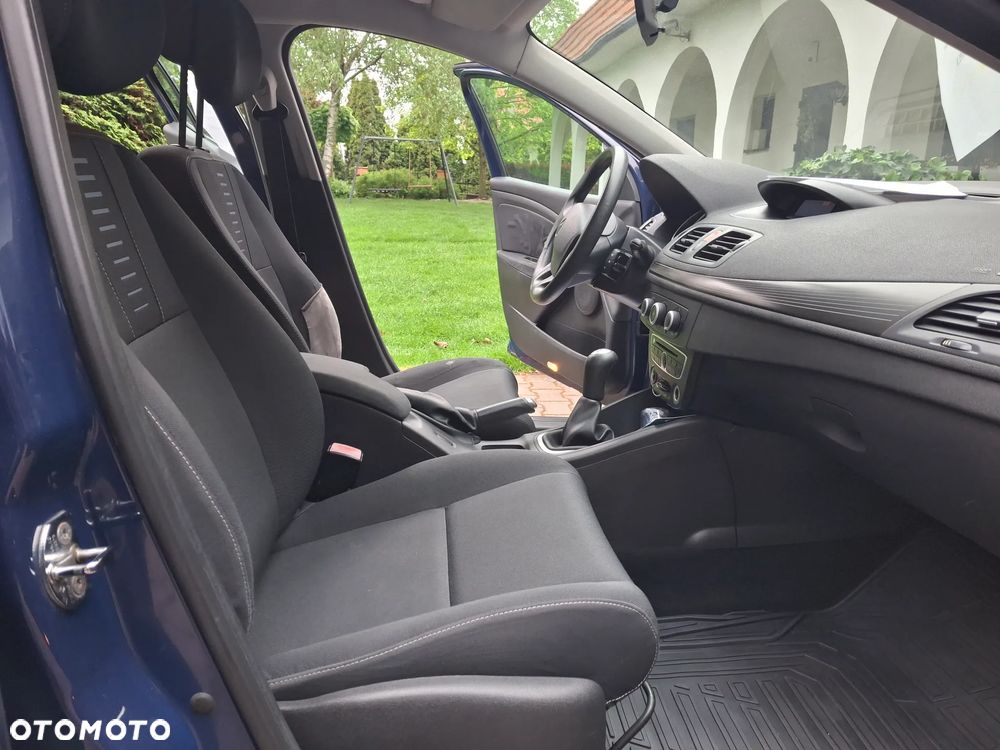 Renault Megane 1.6 Confort Dynamique - 10
