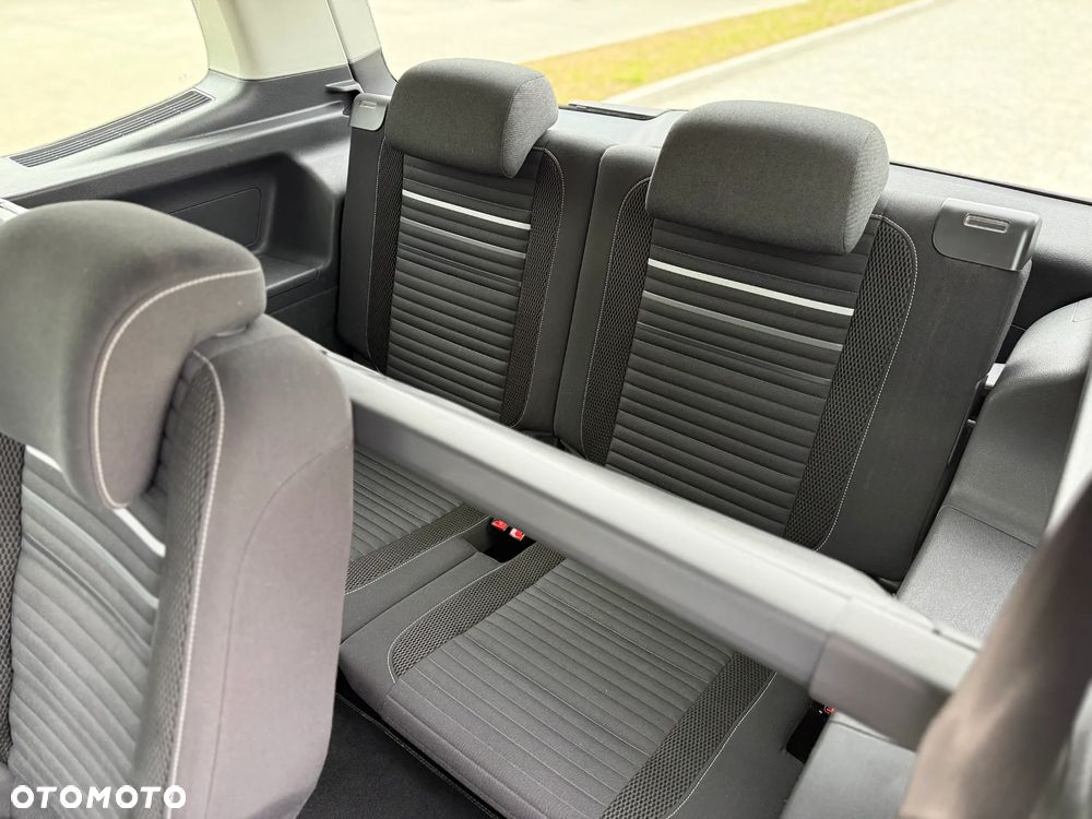 Volkswagen Touran 1.6 TDI DPF Cup - 9