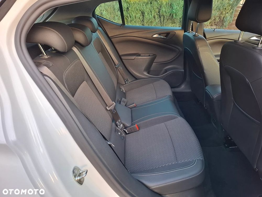 Opel Astra - 11