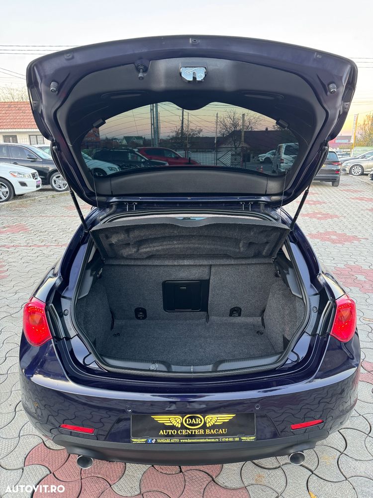 Alfa Romeo Giulietta 2.0 JTDM 16V TCT Turismo - 23