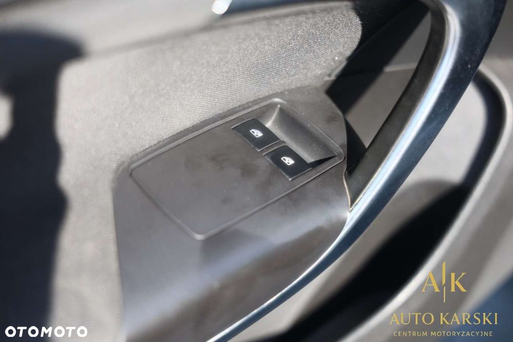Opel Insignia - 19