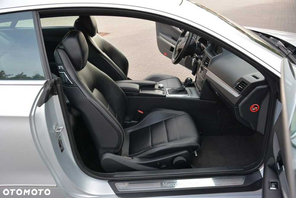 Mercedes-Benz Klasa E 350 CGI BlueEffICIENCY - 16