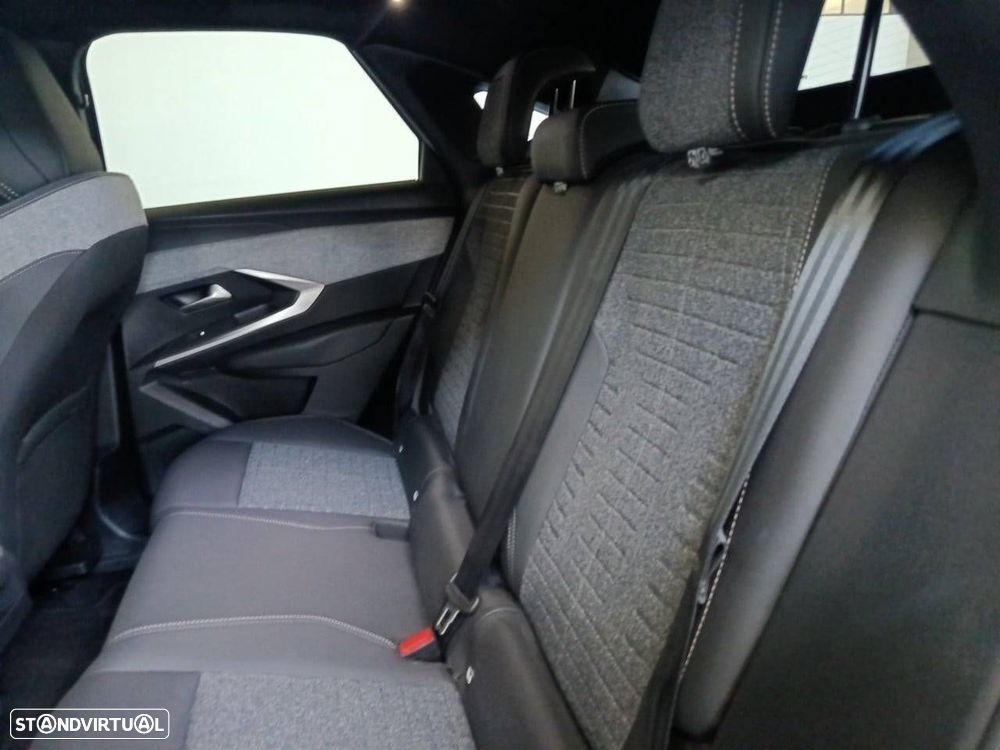 Peugeot 3008 1.2 Hybrid Allure e-DCS6 - 10