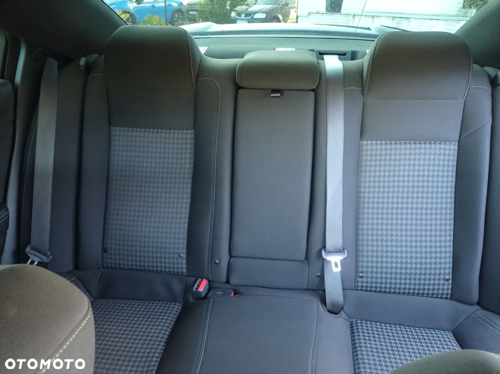 Dodge Charger 5.7 R/T - 10