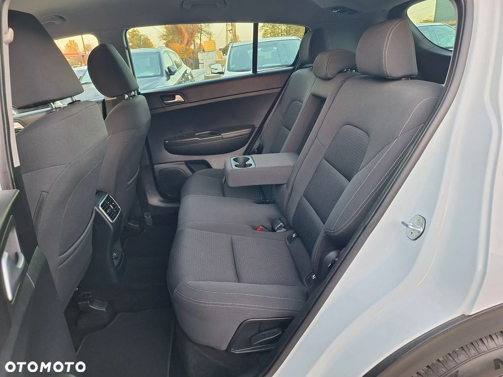 Kia Sportage 1.6 GDI 2WD Black Edition - 29