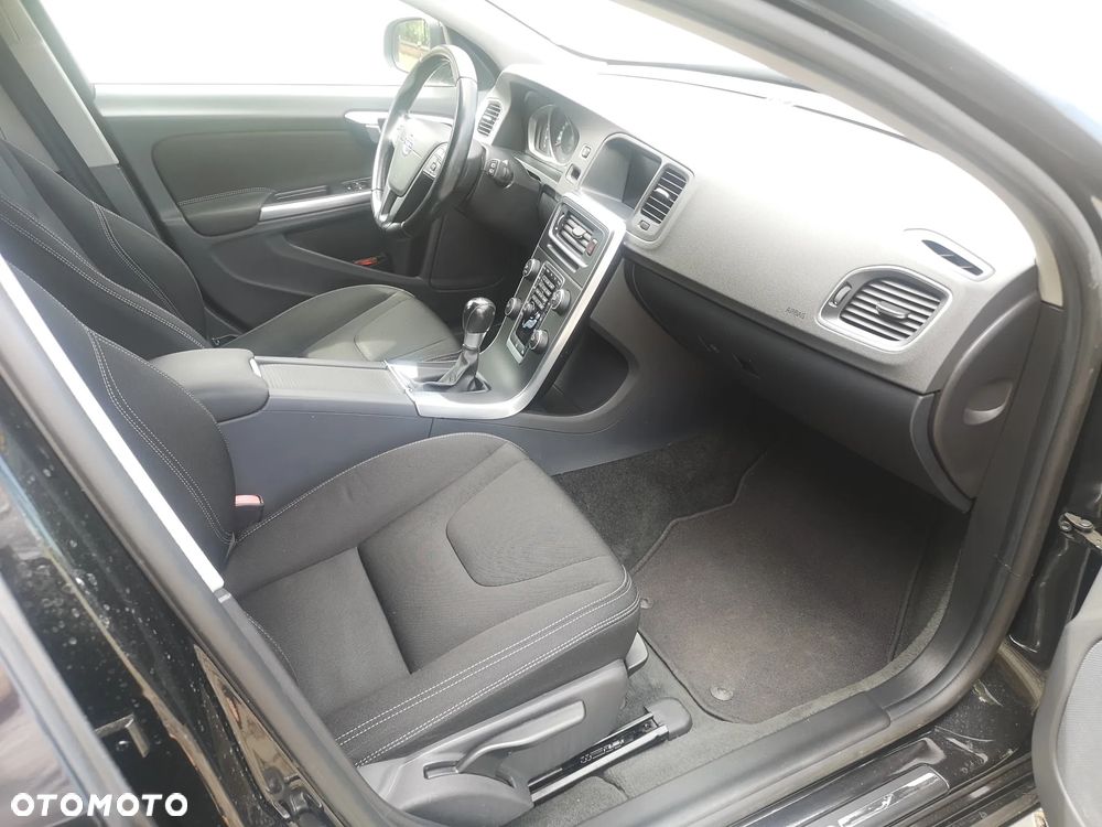Volvo V60 T3 - 6