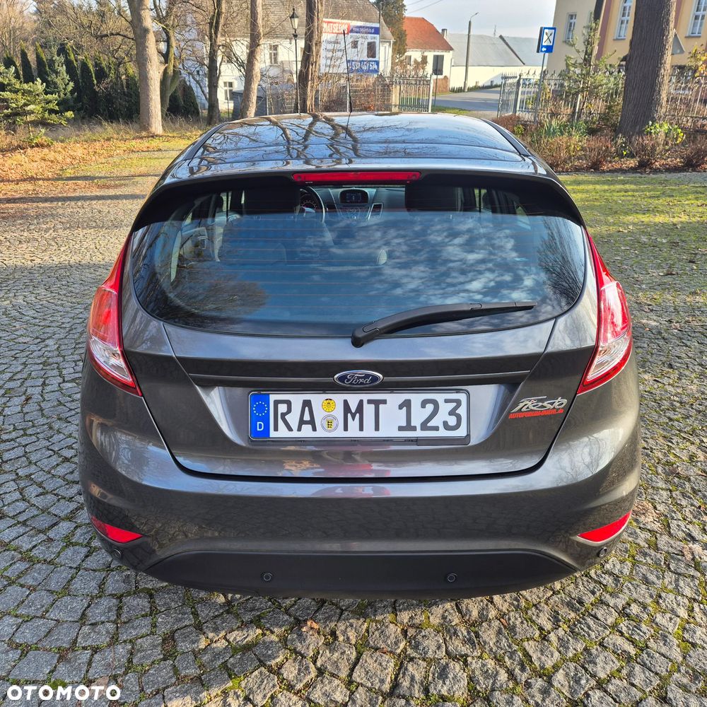 Ford Fiesta 1.0 Champions Edition - 9