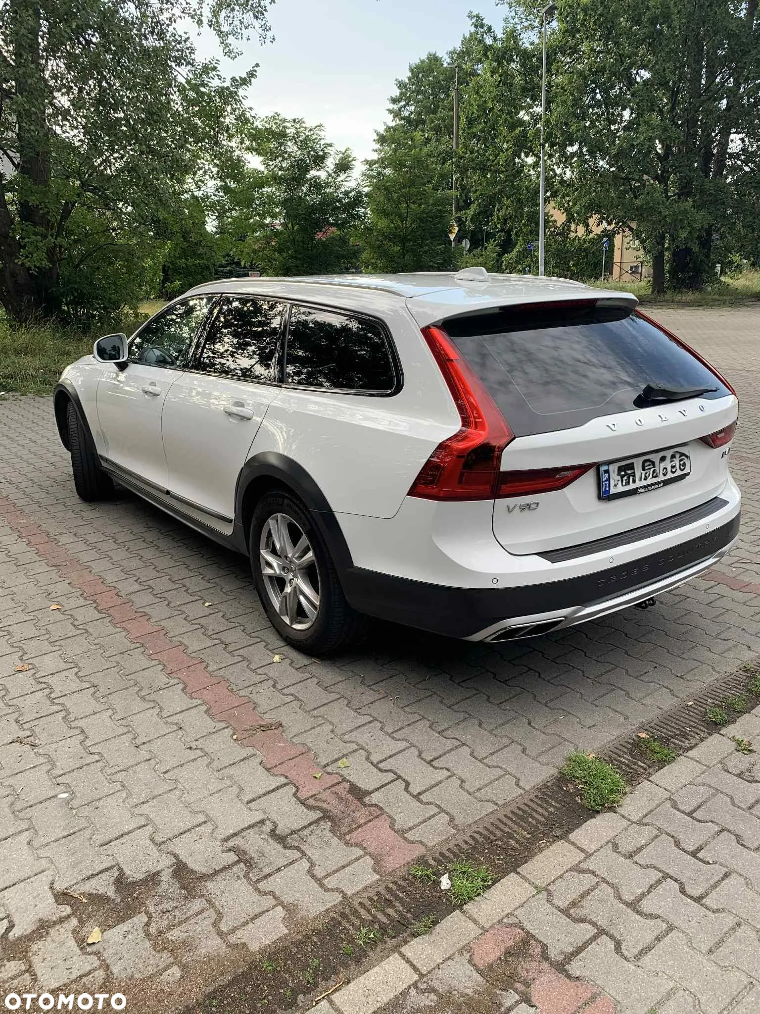 Volvo V90 Cross Country - 6